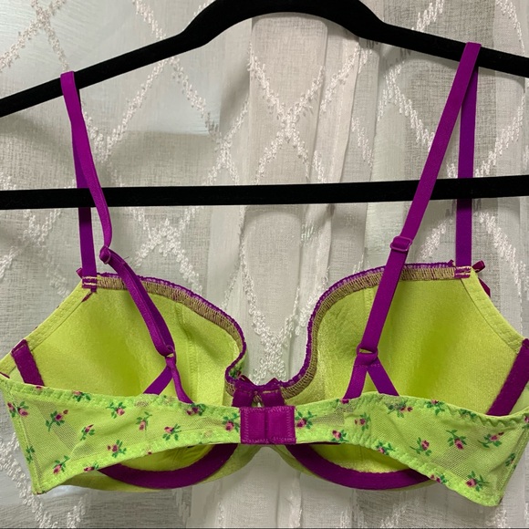 Betsy Johnson Bra - Picture 2 of 4